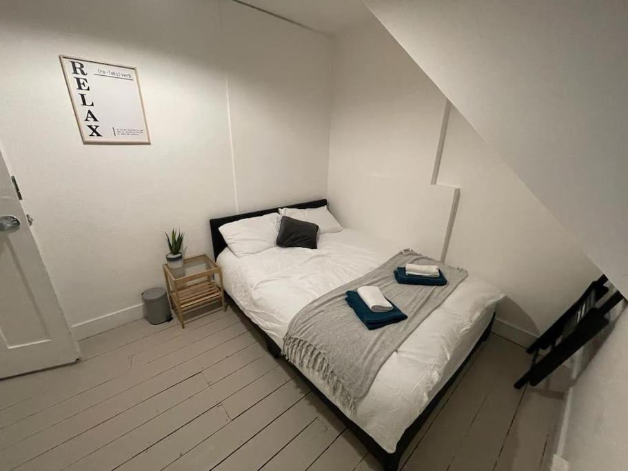 Stunning 2 Bedroom On Tower Bridge London Eksteriør bilde
