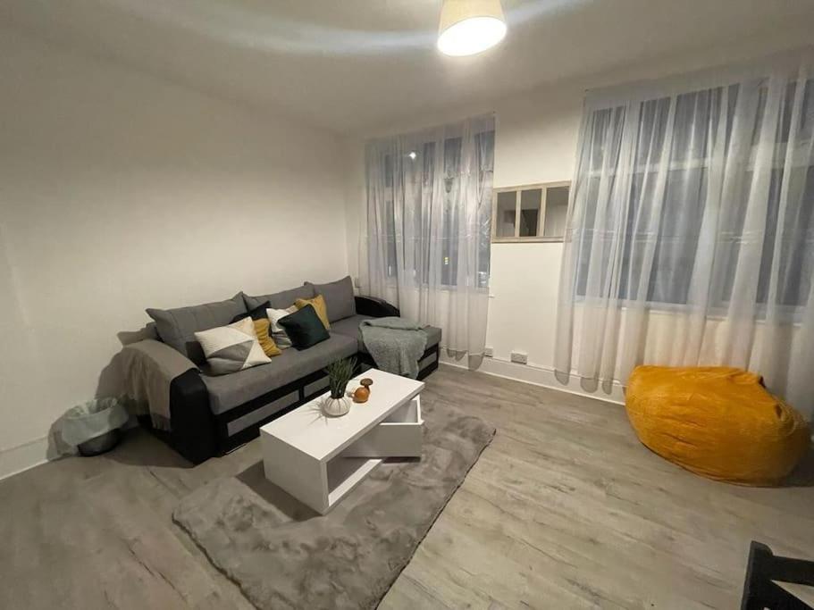 Stunning 2 Bedroom On Tower Bridge London Eksteriør bilde